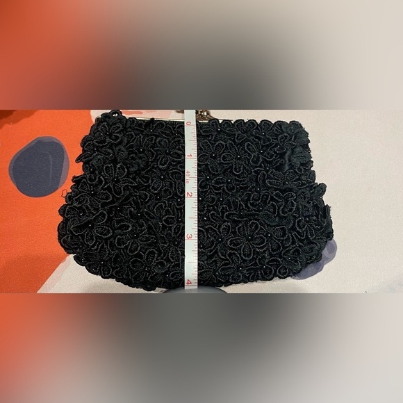 Vintage 1980s Flower Embroidered Beaded Kiss Lock Purse Clutch-Excellent Cond - Picture 9 of 10